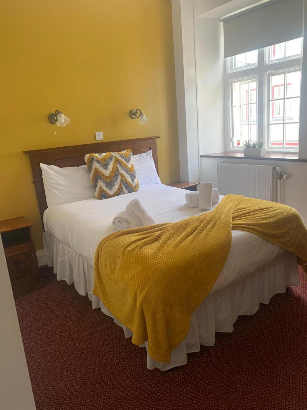 The Bull Hotel Llangefni Zimmer foto