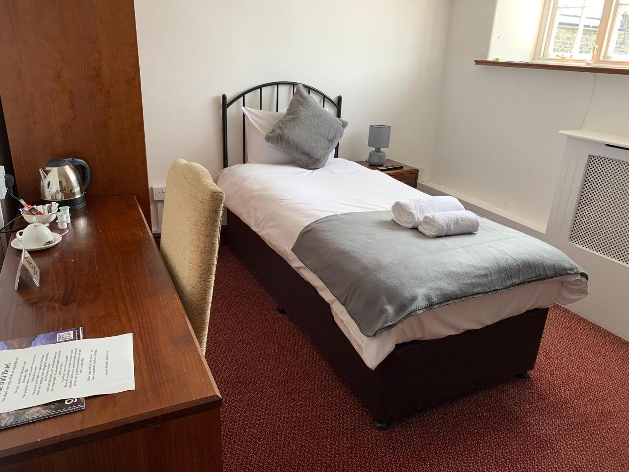 The Bull Hotel Llangefni Zimmer foto